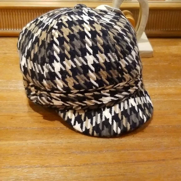 Houndstooth Hat - Picture 1 of 4